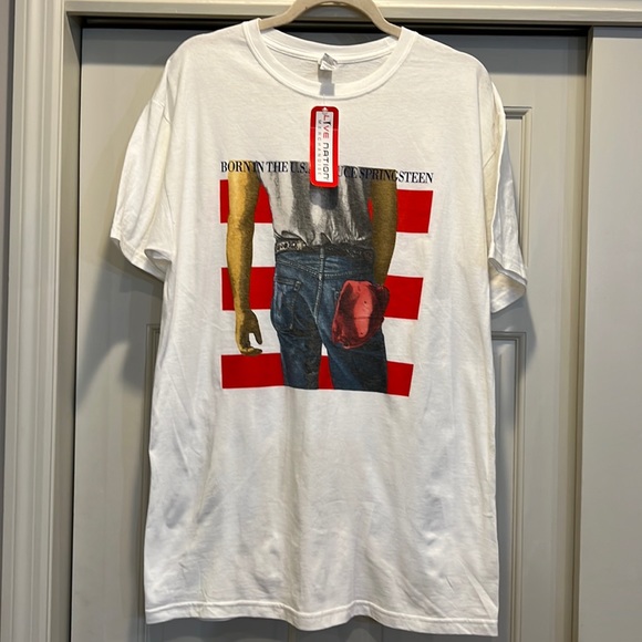 Born in the USA Bruce Springsteen concert short sleeve tee shirt NWT - Picture 1 of 6